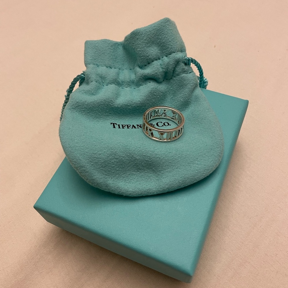 Tiffany sterling silver roman numerals ring sz 6